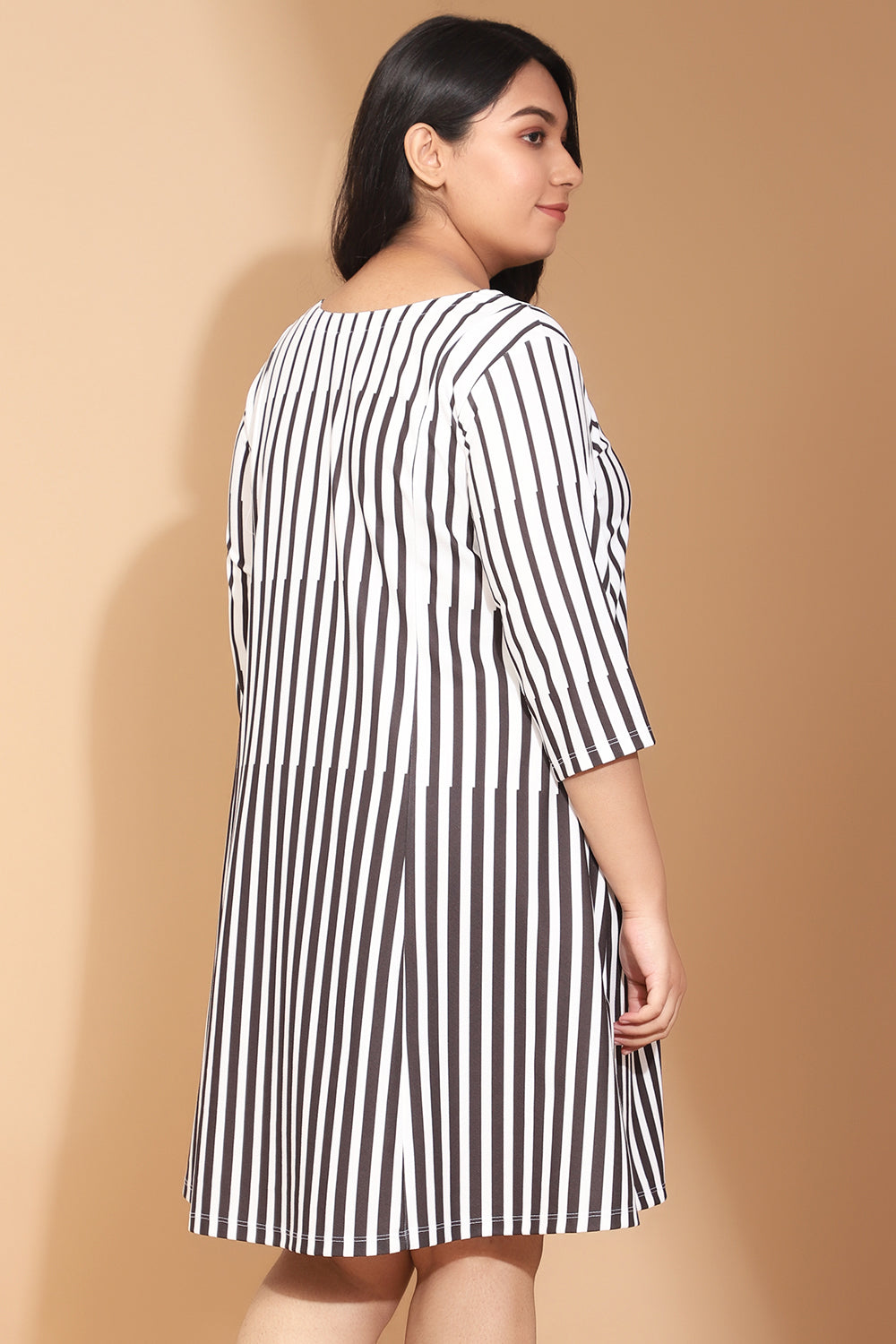 Comfortable Monochrome Mozart Printed Dress