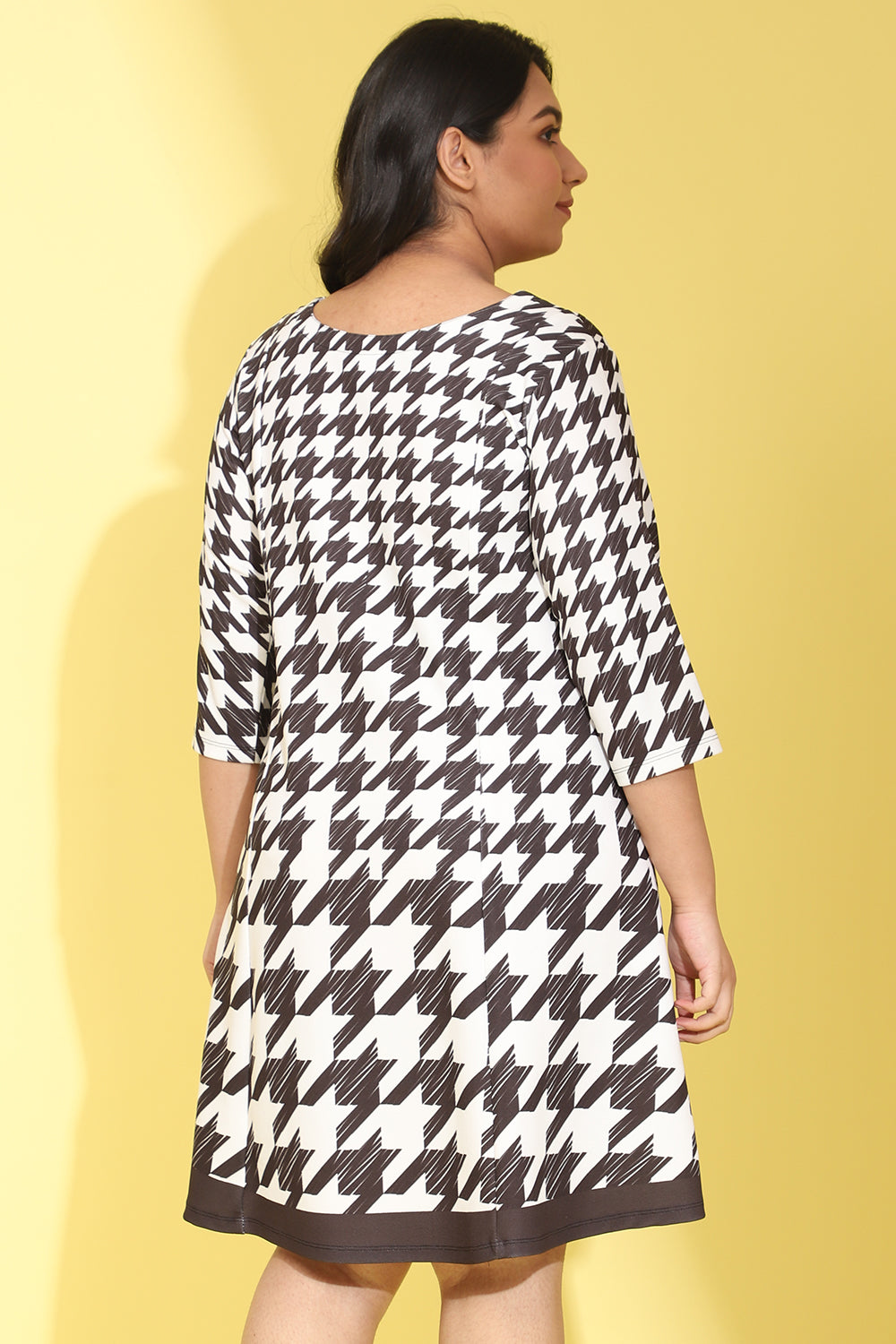 Comfortable Monochrome Houndstooth Printed Dress