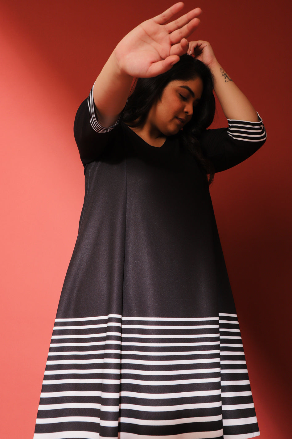 Plus Size White Stripe Bottom Play Black Printed Dress
