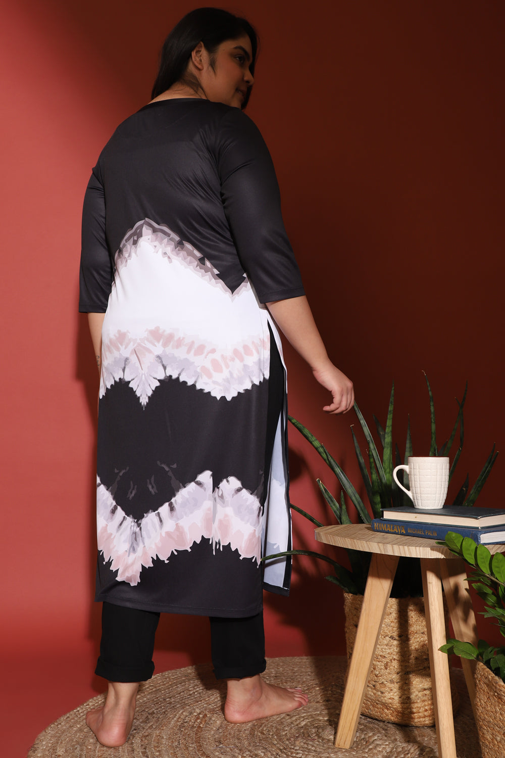 Black White Chevron Ombre Printed Kurti for Women