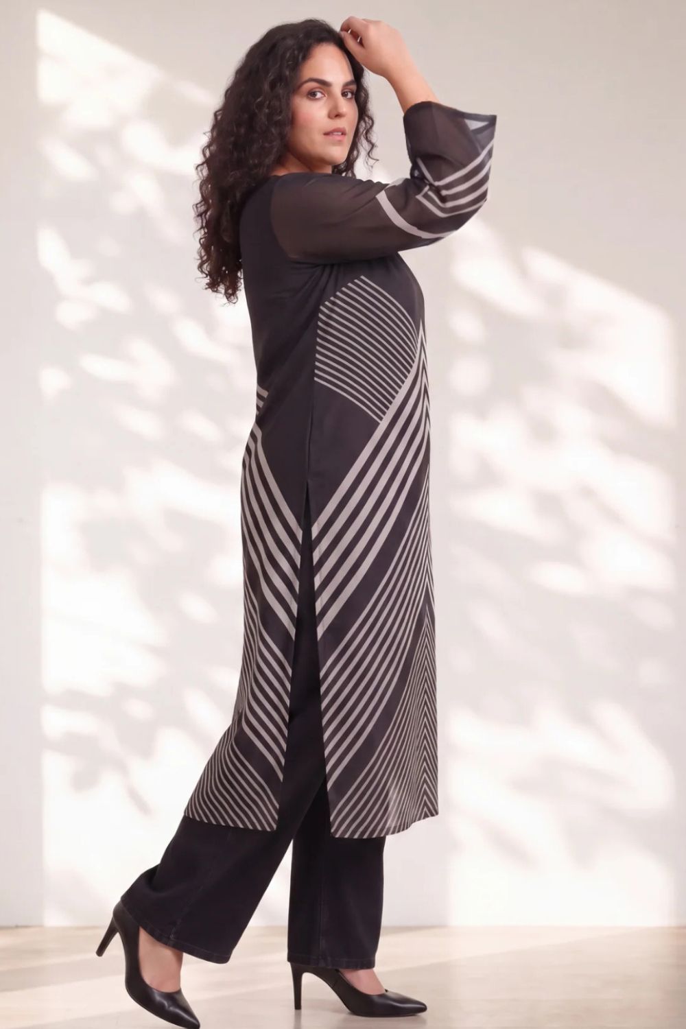 Comfortable Plus Size Black Chevron Stripes Print Satin Georgette Kurta