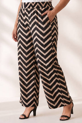 Plus Size Black Rose Chevron Print Coord Set