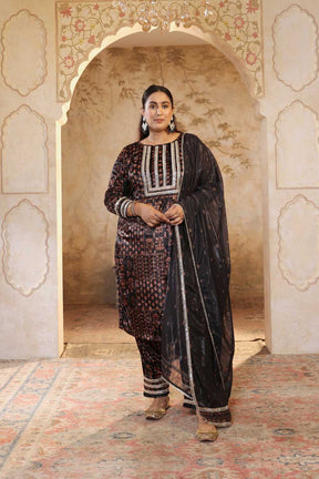 Plus Size Black Ethnic Printed Velvet Suit Set