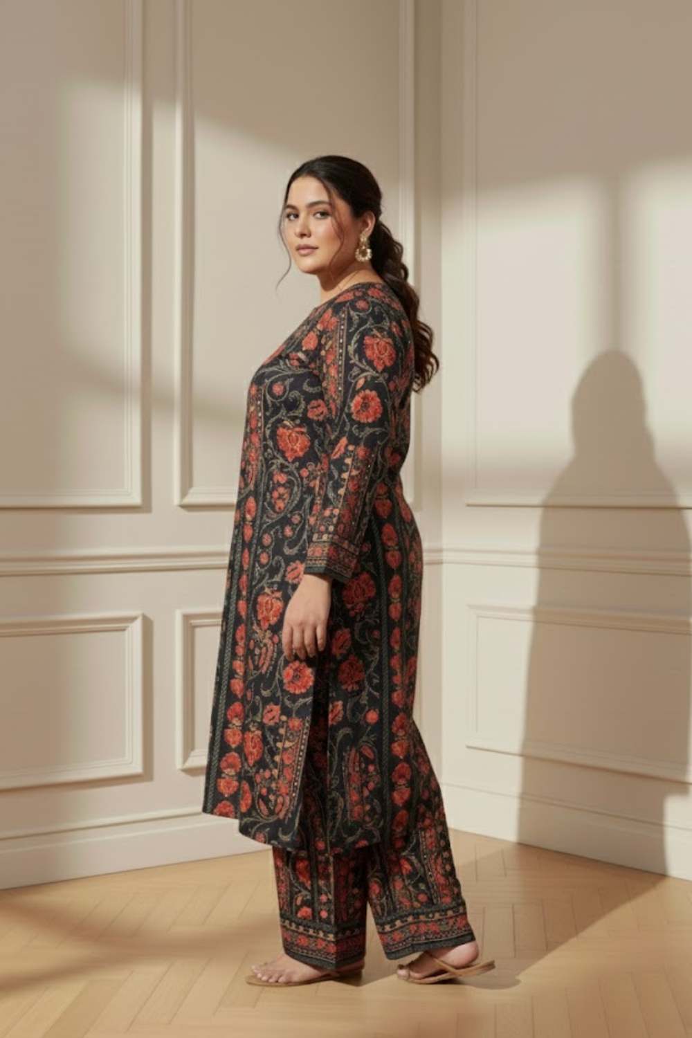 Plus Size Black Floral Round Neck SnugWeave™ Winter Kurta Coord Set