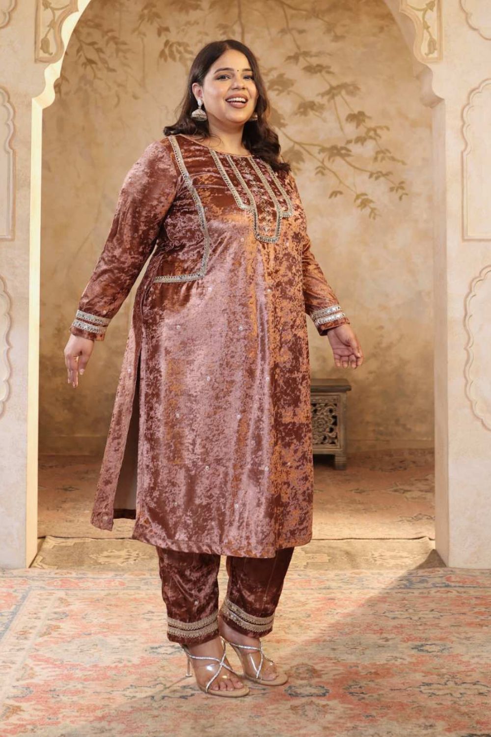 Plus Size Mocha Brown Print Velvet Suit Set for Women