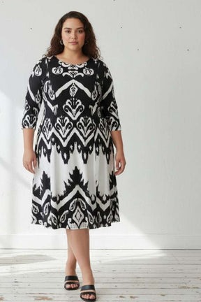 Plus Size Black White Print A Line Dress