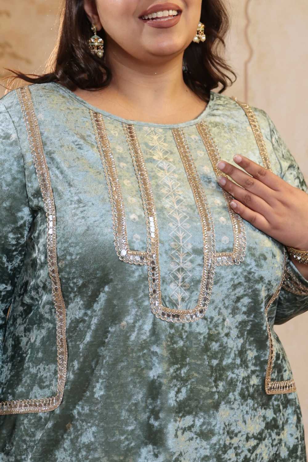 Plus Size Sea Green Printed Velvet V Neck Suit Set