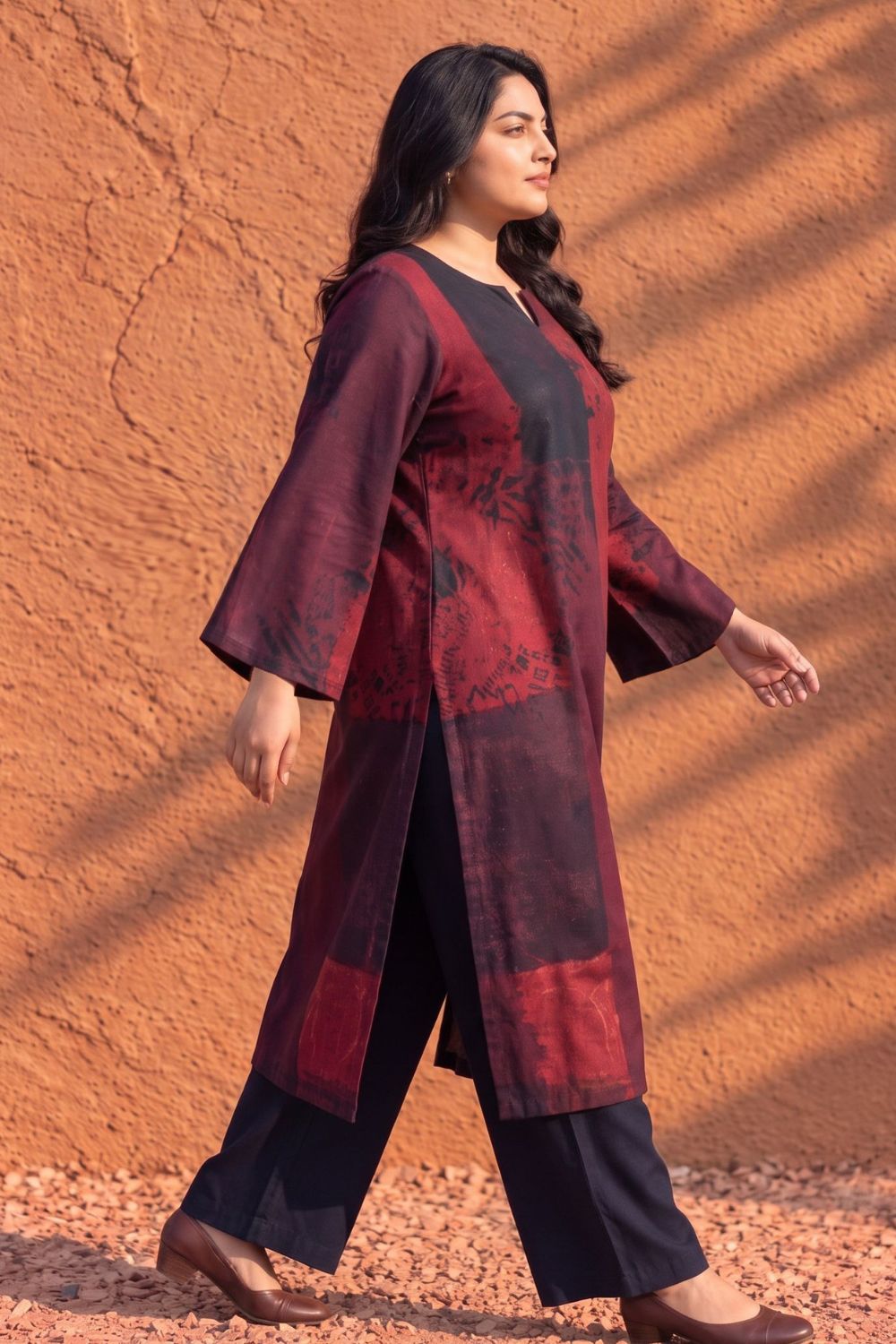 Plus Size Red and Black Abstract Textured Print SnugWeave™  Kurta