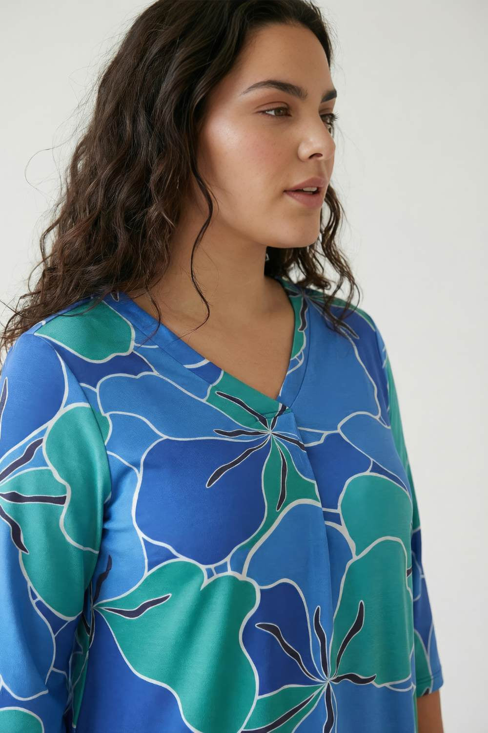 Plus Size Plus Size Blue Green Abstract Centre Pleat Top