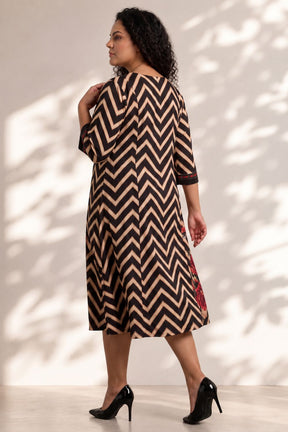 Plus Size Black Rose Chevron Print Midi Dress