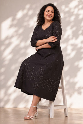 Plus Size Black Bandhej Print Midi Dress