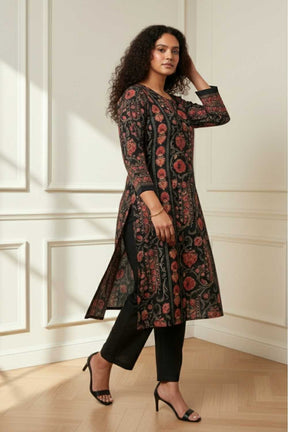 Plus Size Black Floral Round Neck SnugWeave™ Winter Kurta