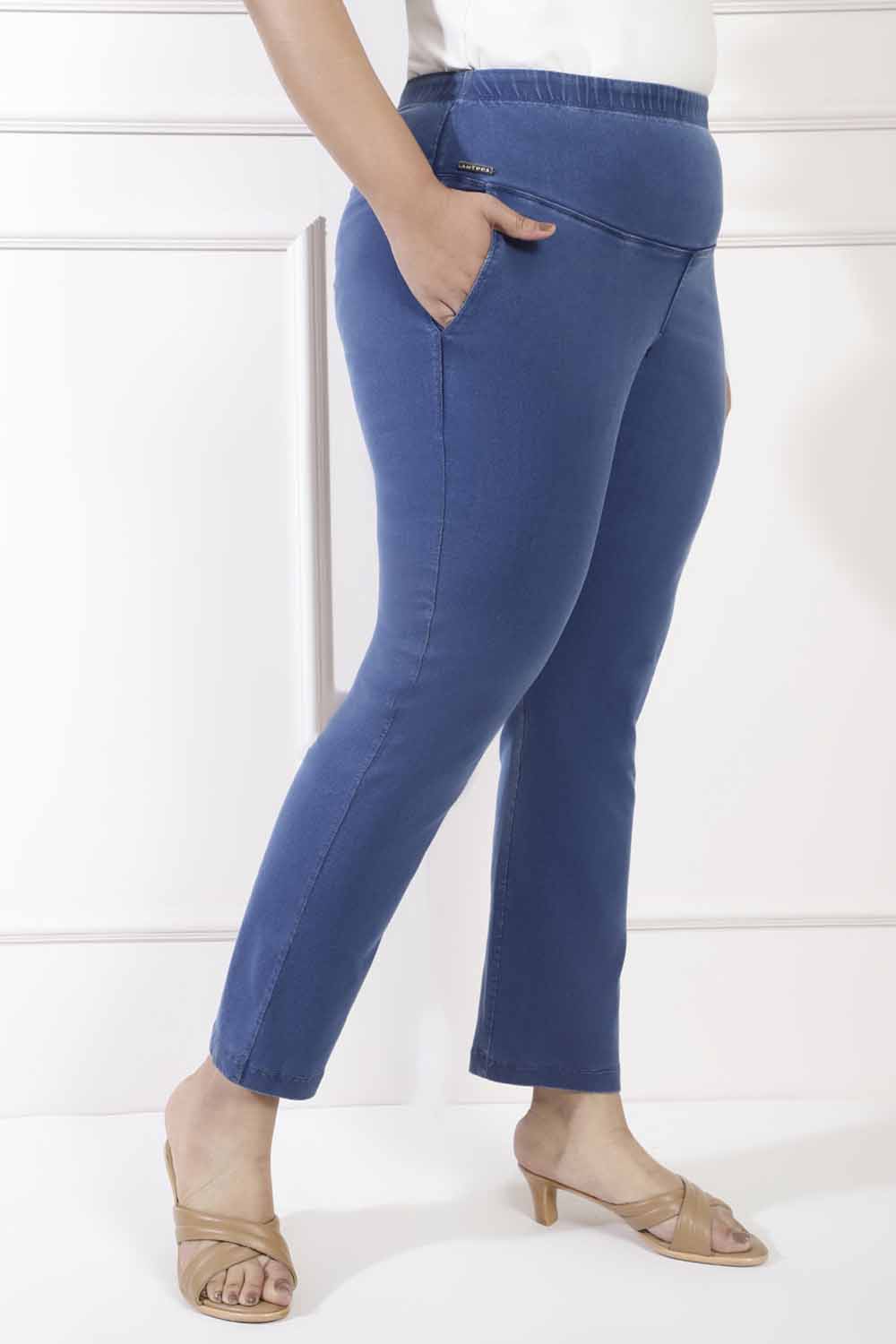Bermuda Blue No Fade Straight Jeans for Women