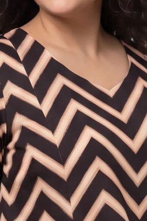 Plus Size Black Rose Chevron Print Midi Dress