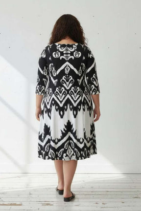 Plus Size Black White Print A Line Dress