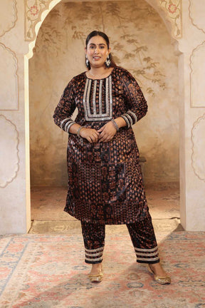 Plus Size Black Ethnic Printed Velvet Suit Set