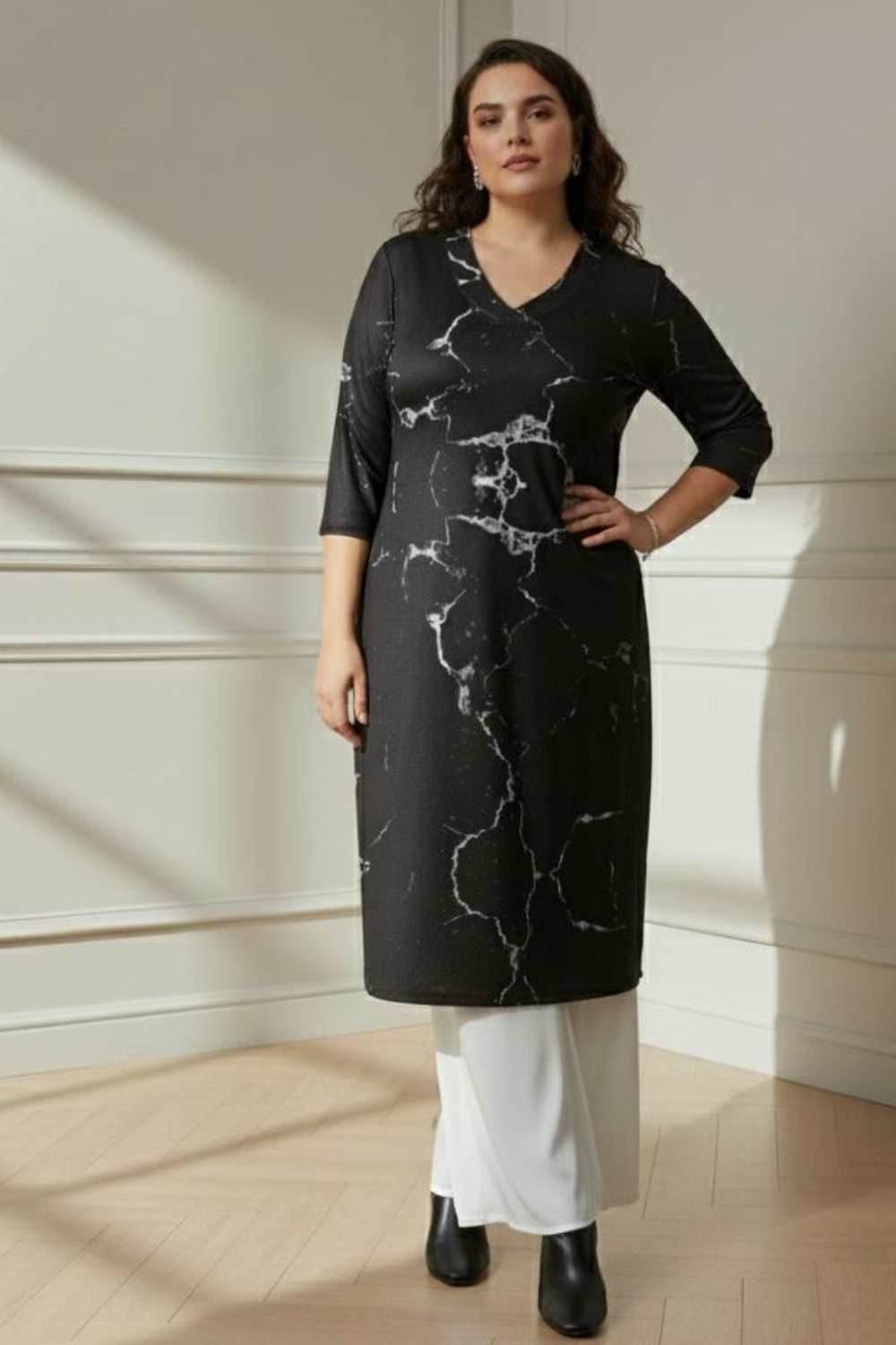 Plus Size Black Marble V Neck SnugWeave™ Winter Kurta for Women