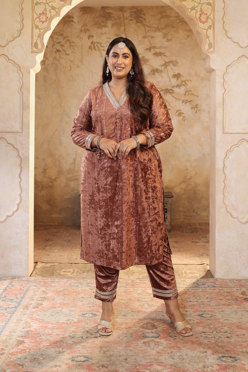 Plus Size Mocha Brown Velvet V Neck Suit Set for Women