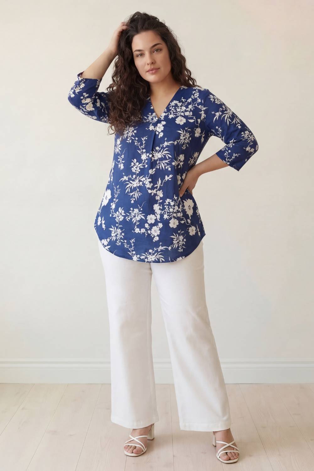 Plus Size Blue White Floral Print Centre Pleat Top for Women