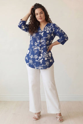 Plus Size Blue White Floral Print Centre Pleat Top