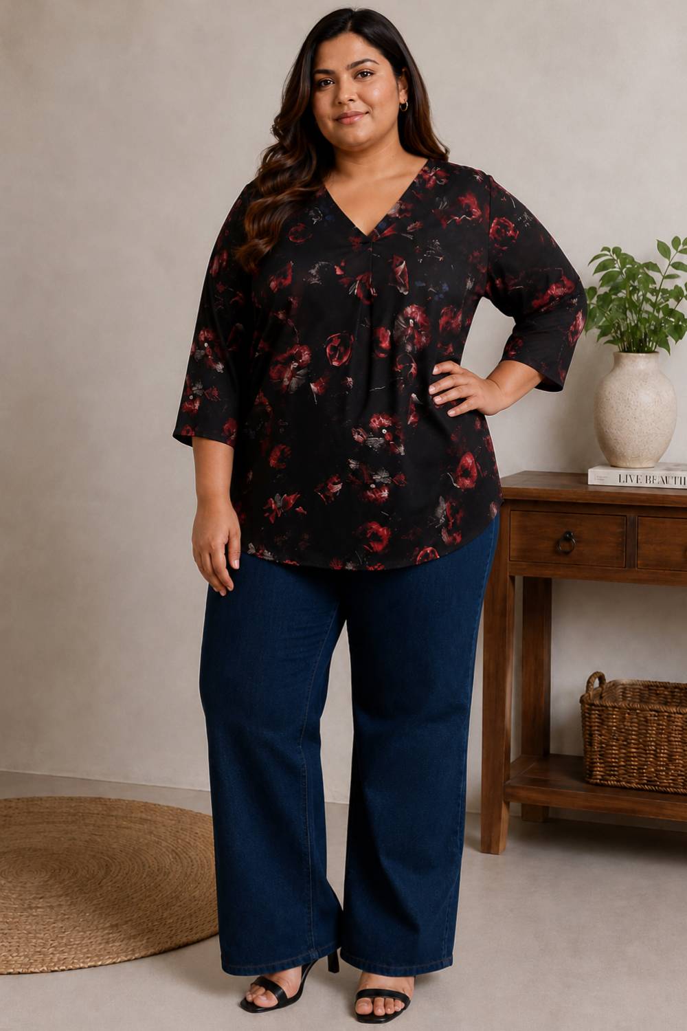 Plus Size Plus Size Black Floral Print V-Neck Satin Top