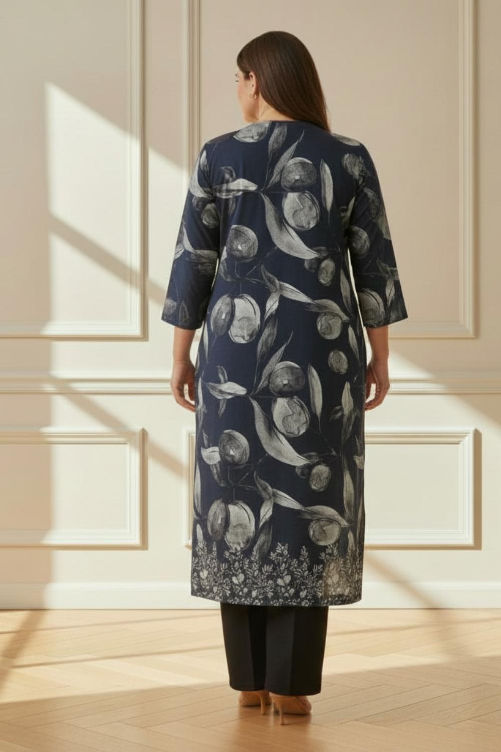 Plus Size V Neck Black SnugWeave™ Winter Kurta In Floral Print for Women