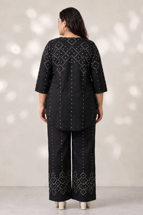 Plus Size Black Bandhej Print Coord Set