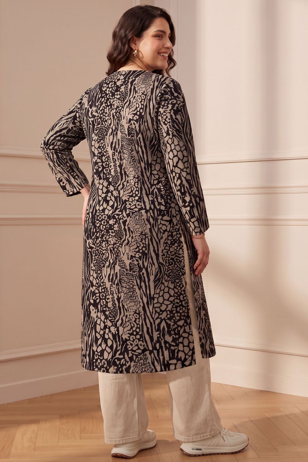 Comfortable Plus Size Animal Print  SnugWeave™  Straight-Fit Kurta