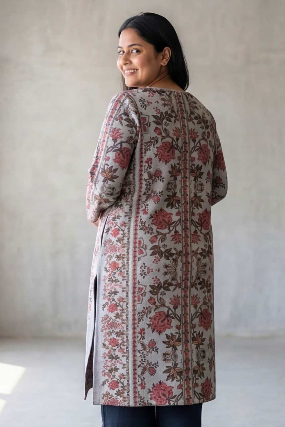 Comfortable Plus Size Ethnic Floral Round Neck SnugWeave™ Winter Kurta