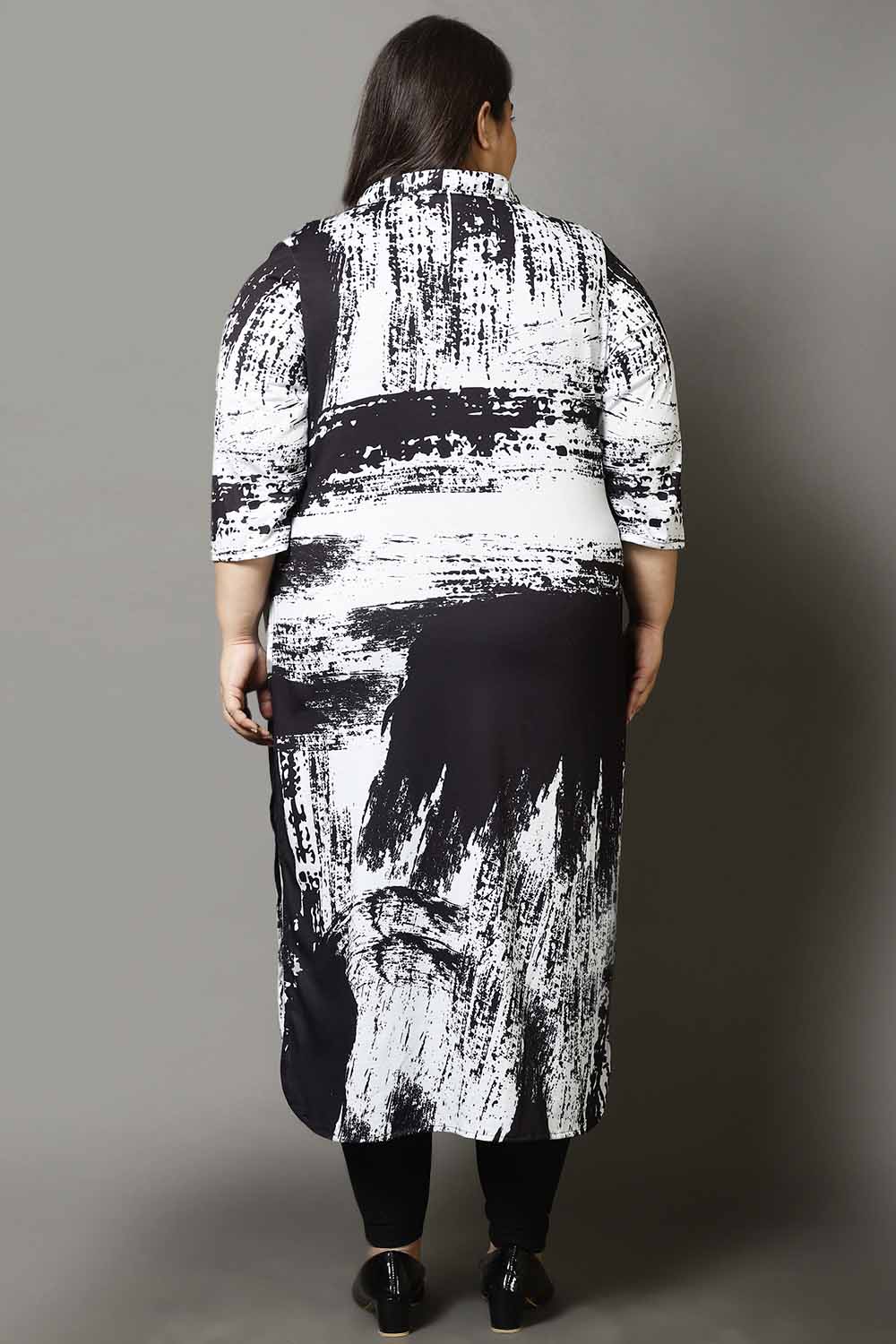 Plus Size Black Abstract Print Kurta Cum Shrug