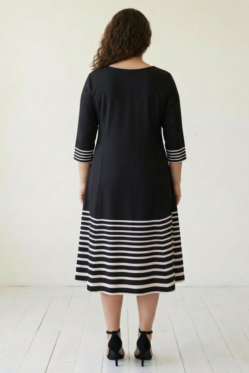 Comfortable White Stripe Bottom Play Black Printed Dress