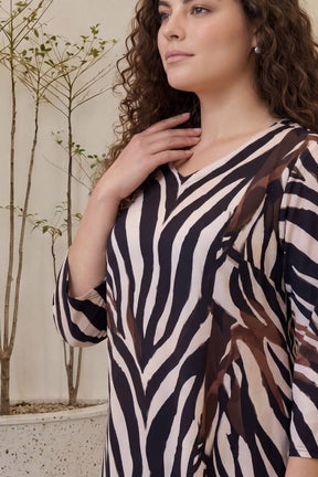 Plus Size Wild Streak Print  A-Line Midi Dress