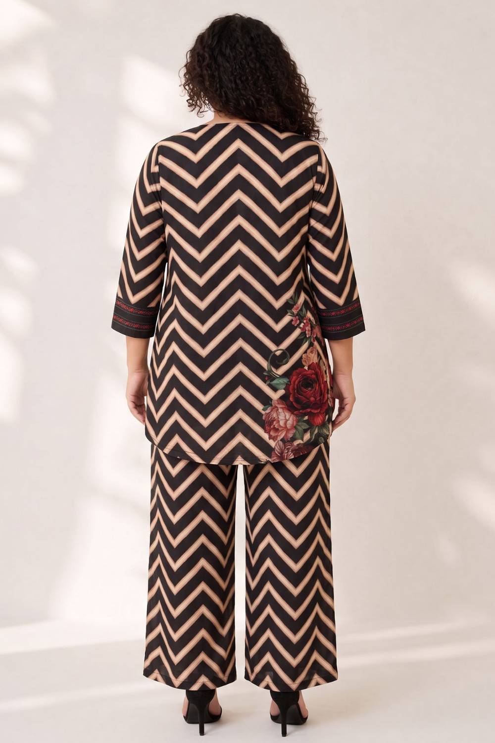 Plus Size Black Rose Chevron Print Coord Set for Women