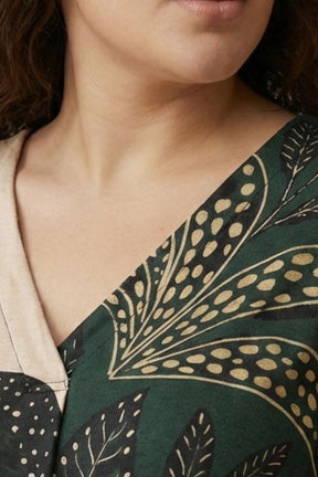 Plus Size Dual Tone Leaf Print Top