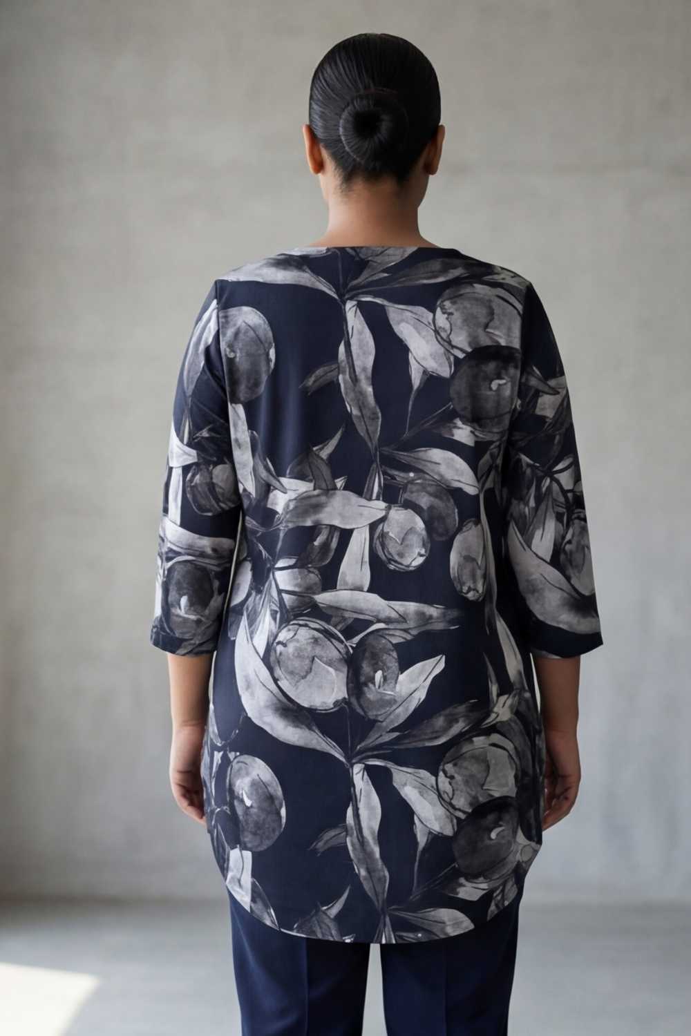 Comfortable Plus Size Black Floral V Neck  SnugWeave™ Winter Top