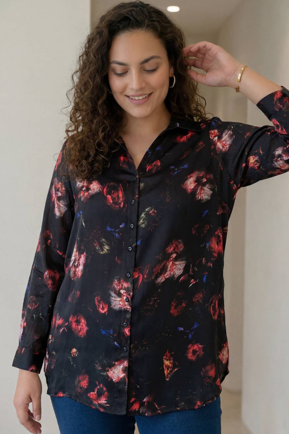 Comfortable Plus Size Black Floral Print High Slit Longline Satin Shirt