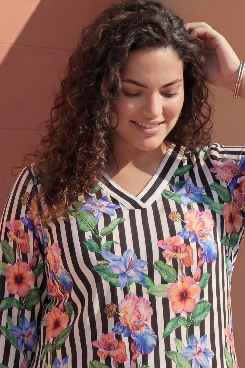 Comfortable Plus Size Black Floral Stripes Top