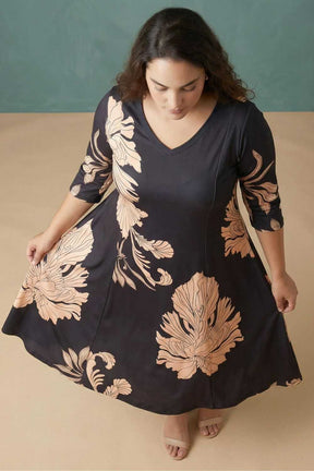 Plus Size Black Tropical Print A line Dress