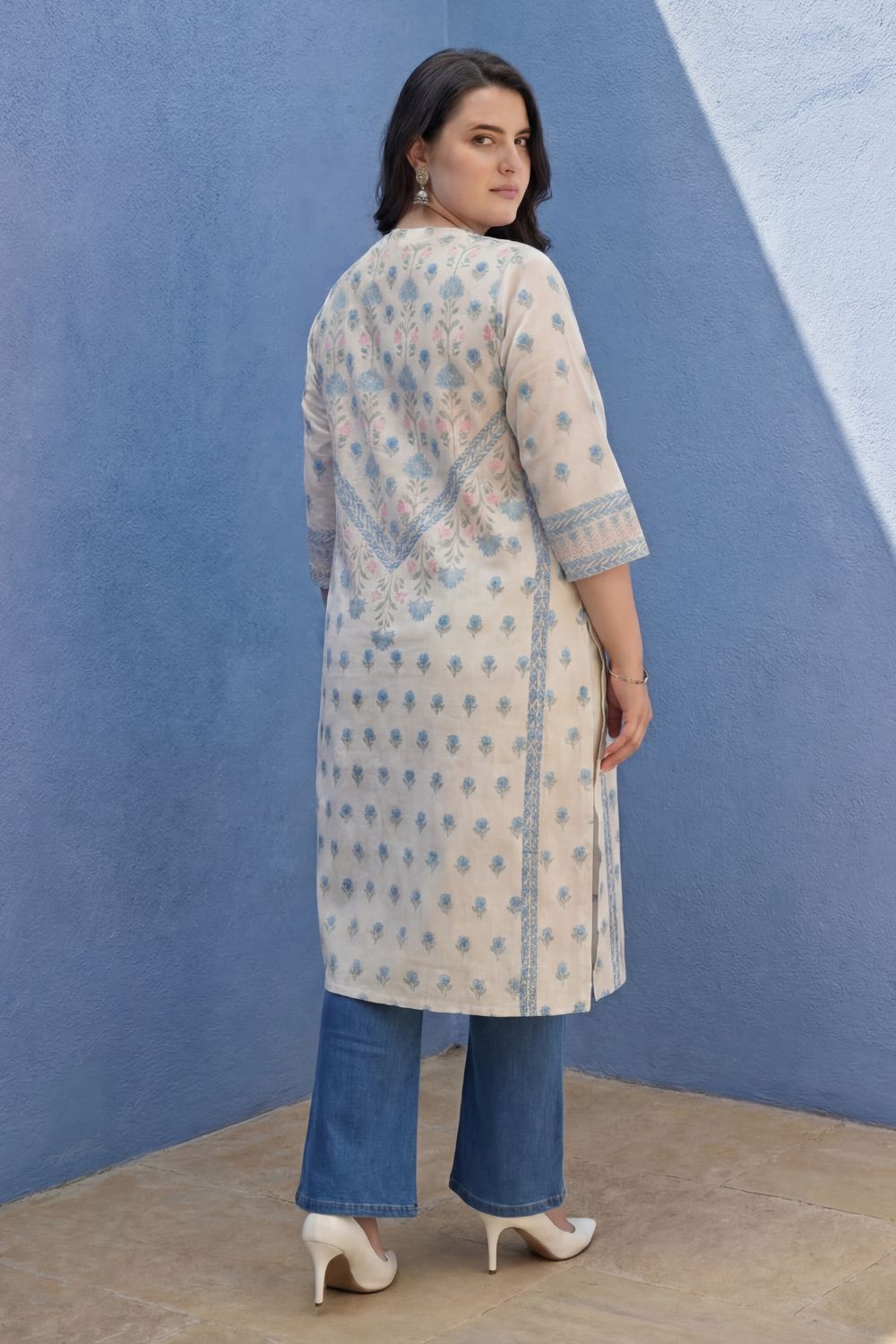 Plus Size Cream Mughal Floral Cotton V-Neck Kurta