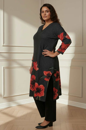 Plus Size Black Floral Borders SnugWeave™ Winter Kurta