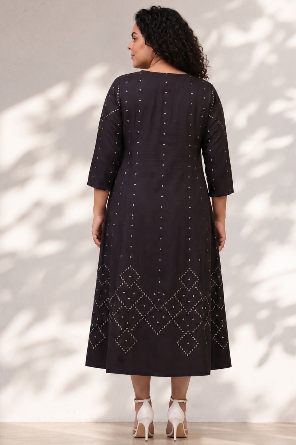 Plus Size Black Bandhej Print Midi Dress