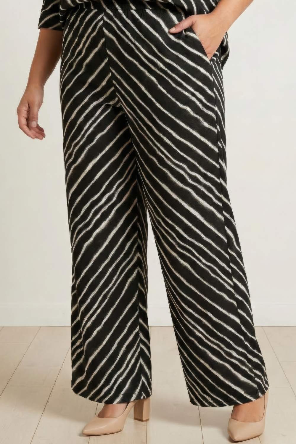 Plus Size Black Leheriya Coord Set