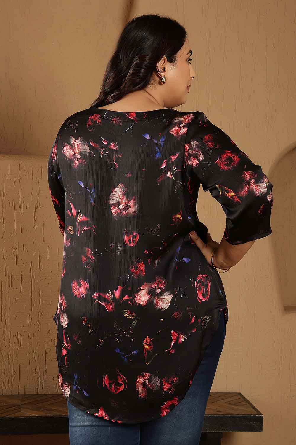 Comfortable Plus Size Black Floral Print V-Neck Satin Top