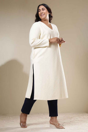 Plus Size Ivory Chunky Knit V Neck Kurta