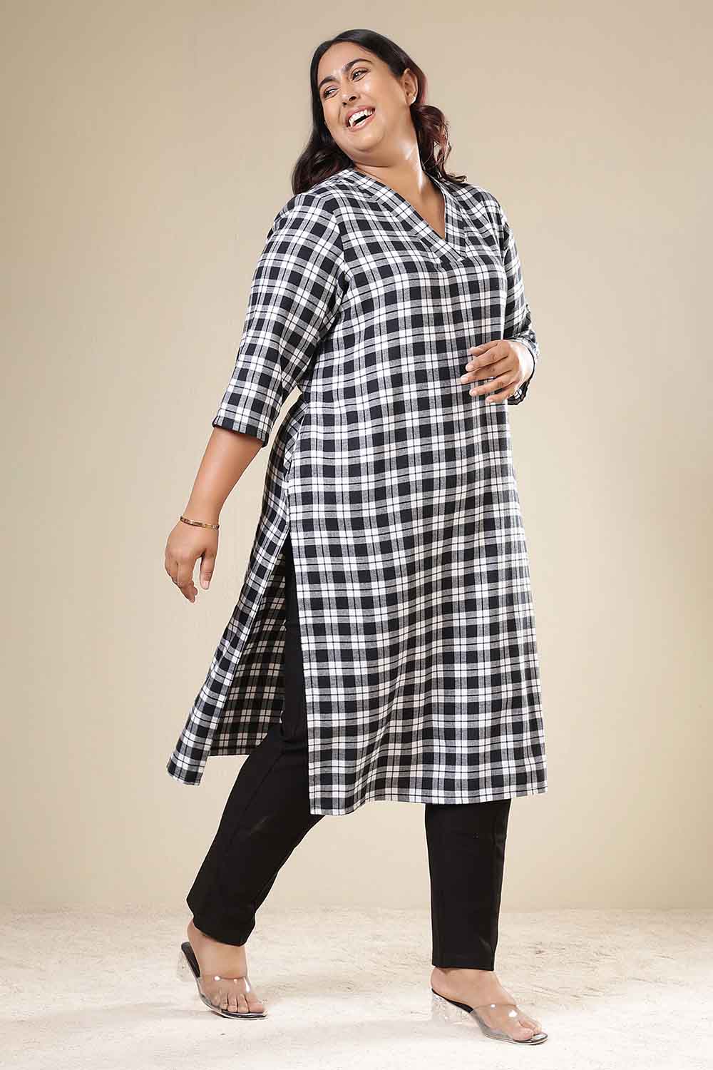 Plus Size Black & White Check Cotton Flannel V Neck Kurta for Women