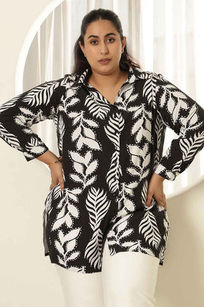 Plus Size Black White Leaf Print High Slit Longline Shirt