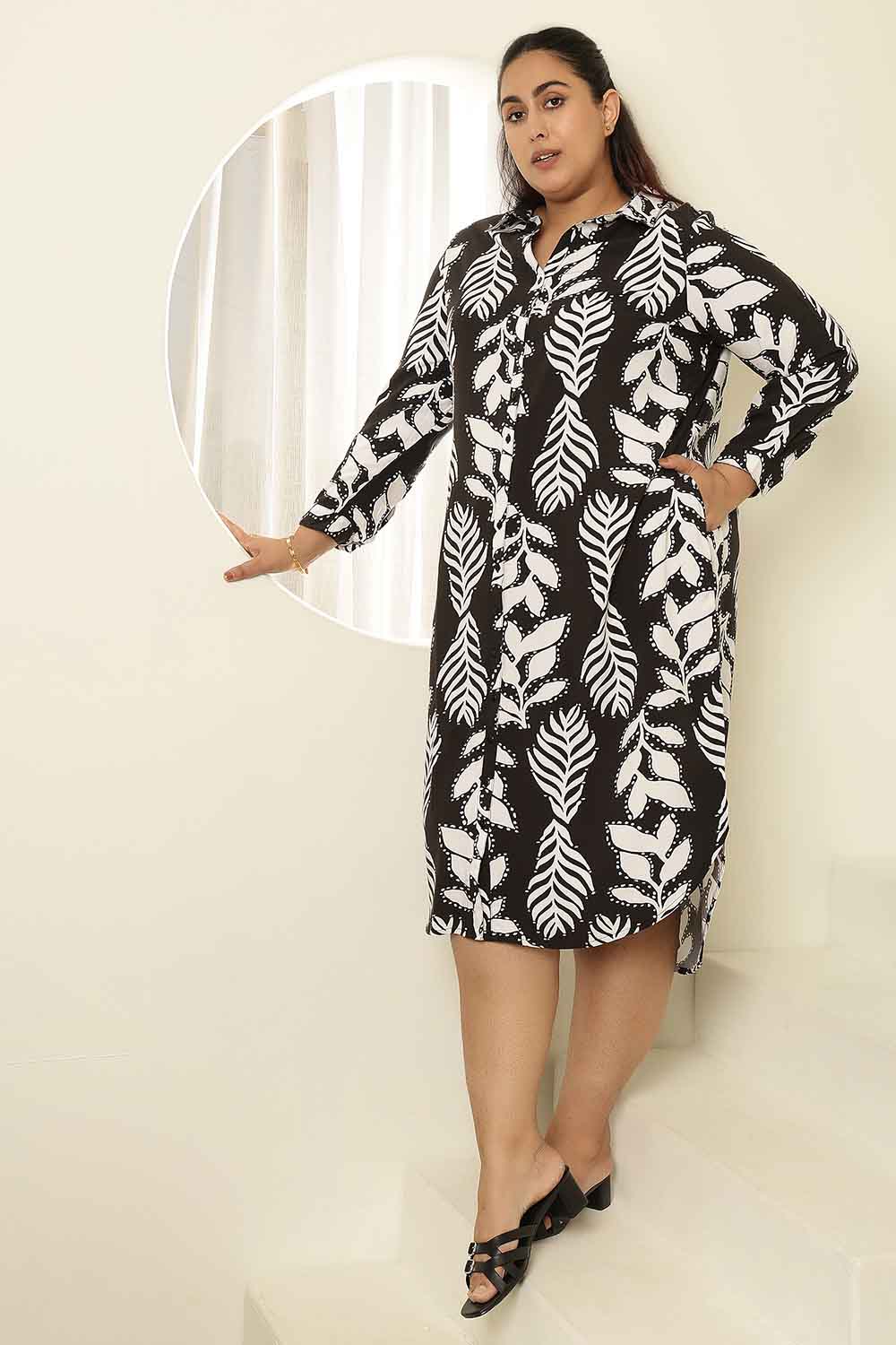Plus Size Black White Leaf Print Shirt Dress