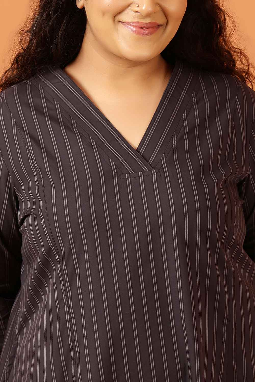 Comfortable Plus Size Black Pinstripe Cotton Midi Dress