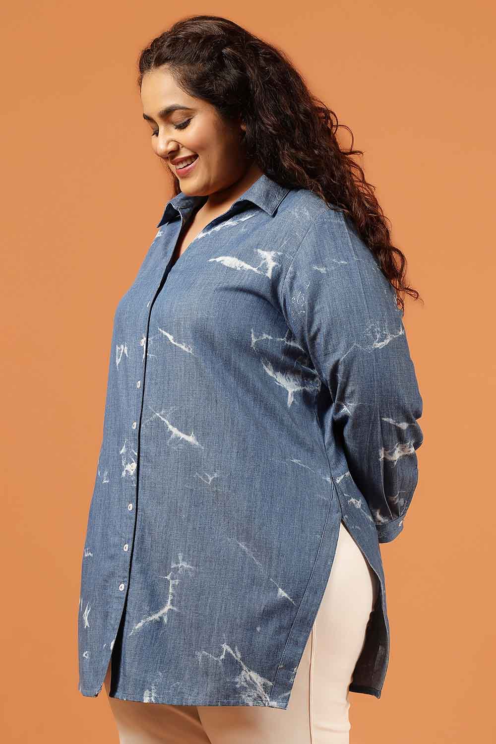 Comfortable Plus Size Blue Marble Print Denim High Slit Longline Shirt