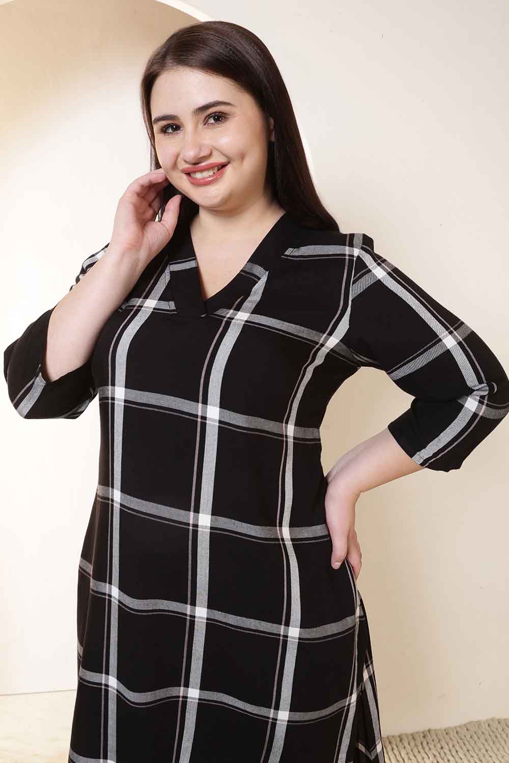Plus Size Black & White Checkered V-Neck Rayon Twill Kurta